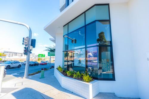 the windsor apartments and hotel brisbane