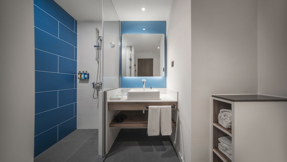 holiday inn express shanghai qingpu new city an ihg hotel