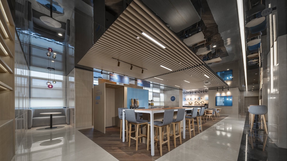 holiday inn express shanghai qingpu new city an ihg hotel