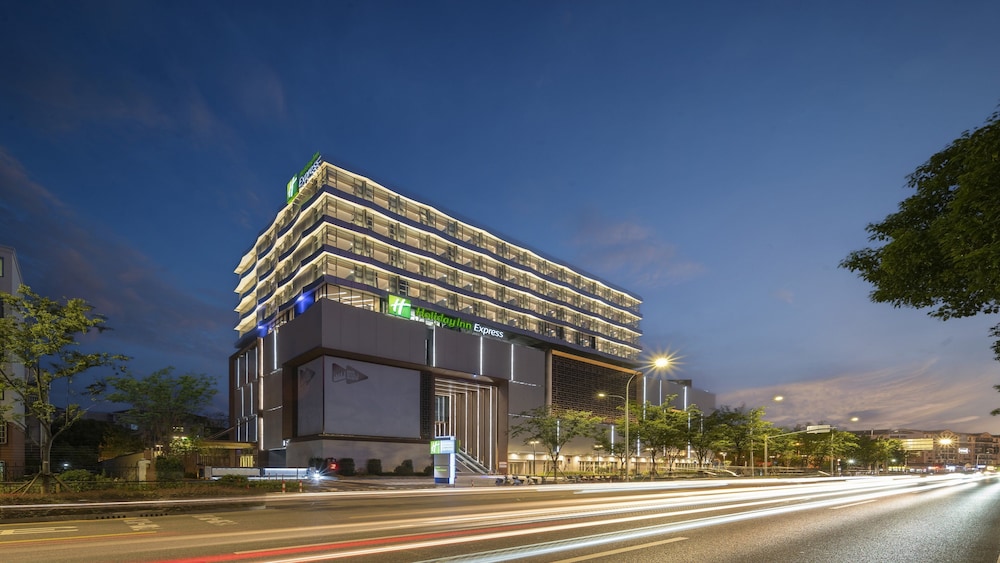 holiday inn express shanghai qingpu new city an ihg hotel