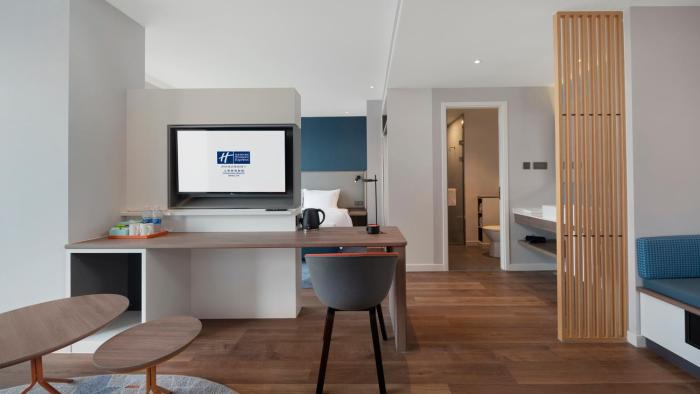 holiday inn express shanghai qingpu new city an ihg hotel