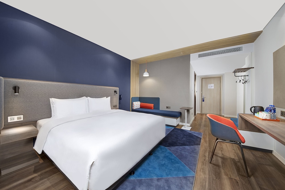 holiday inn express chongqing airport zone an ihg hotel