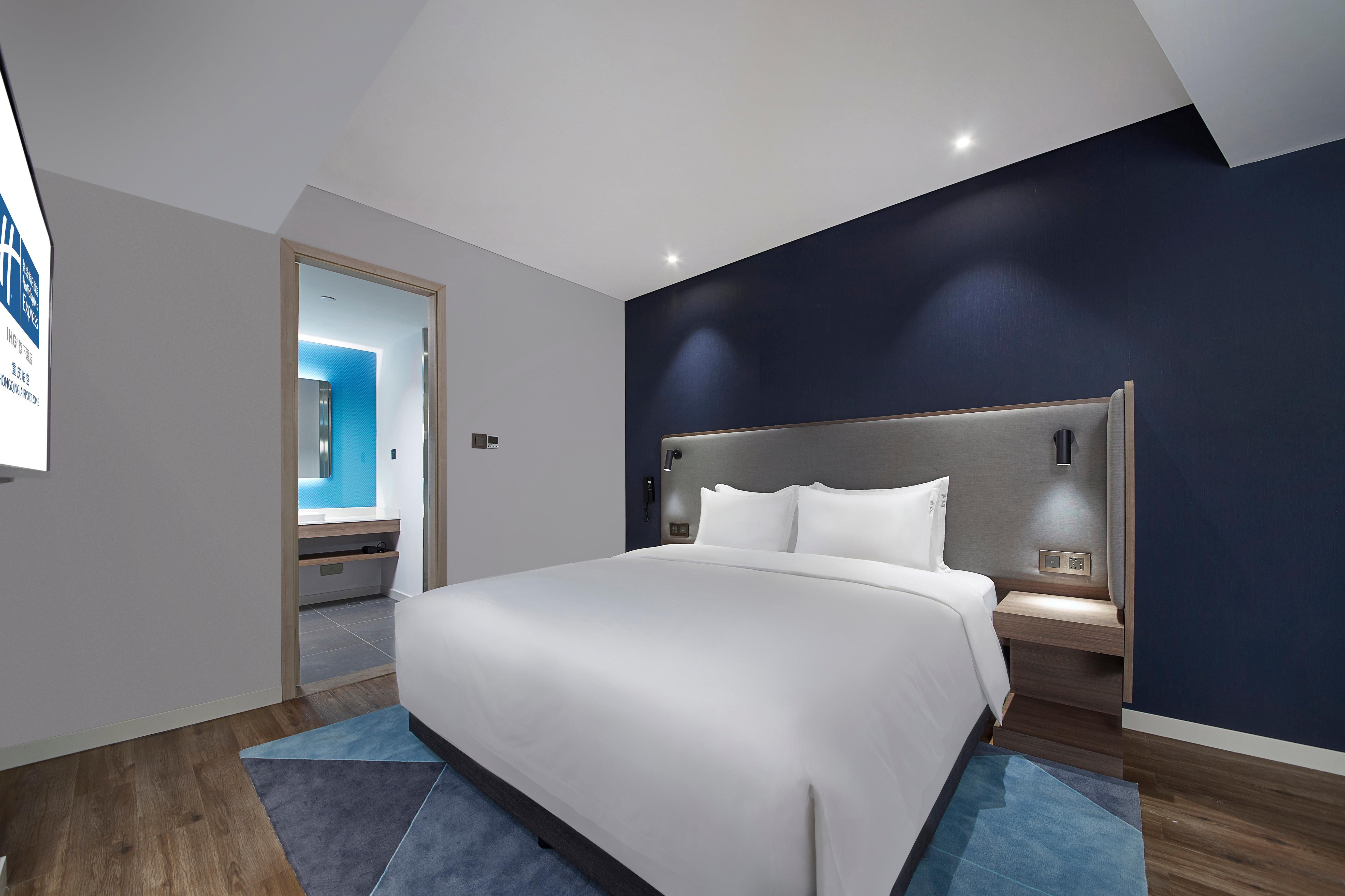 holiday inn express chongqing airport zone an ihg hotel