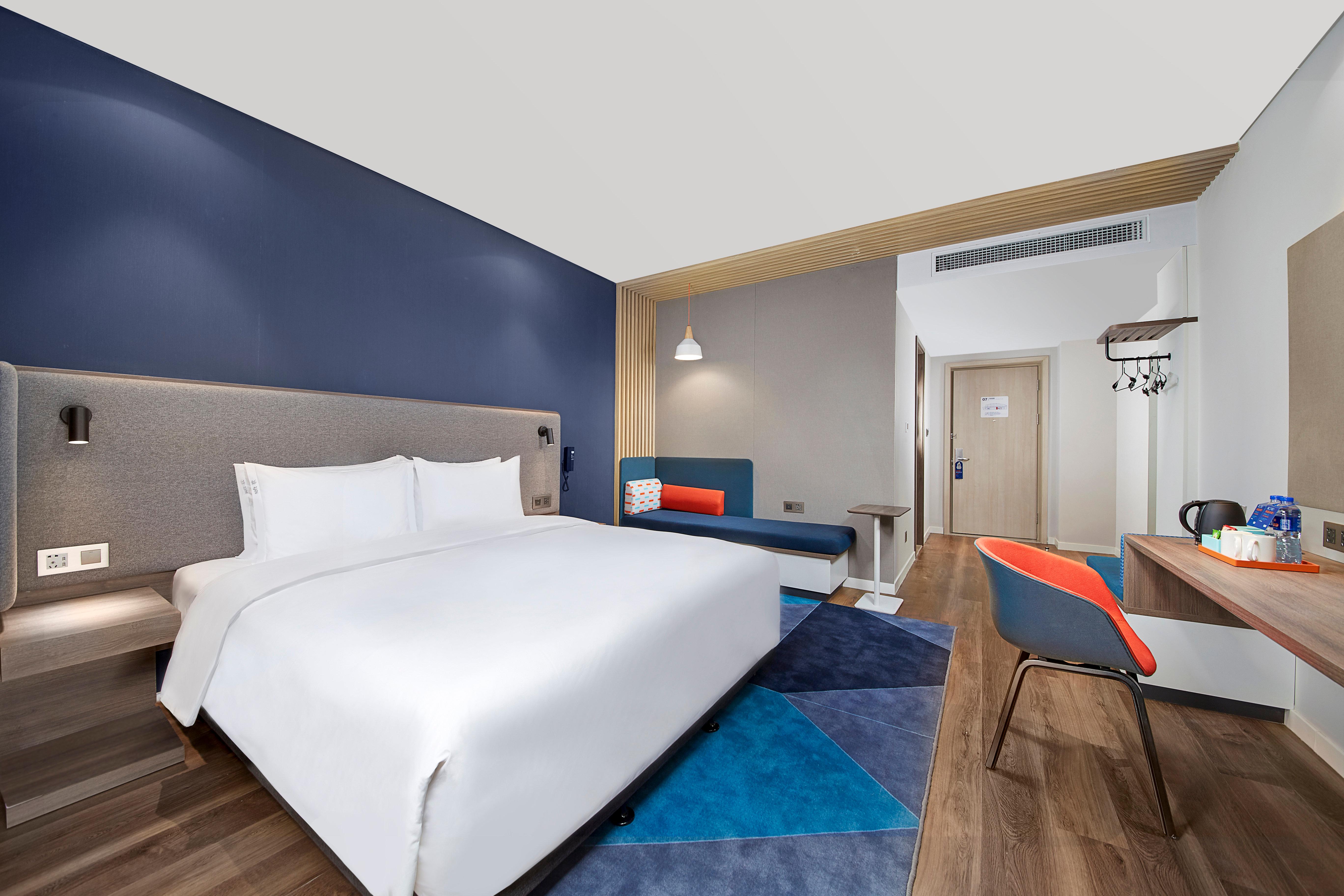 holiday inn express chongqing airport zone an ihg hotel