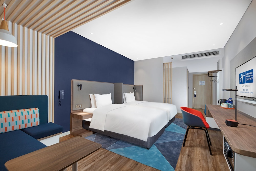 holiday inn express chongqing airport zone an ihg hotel