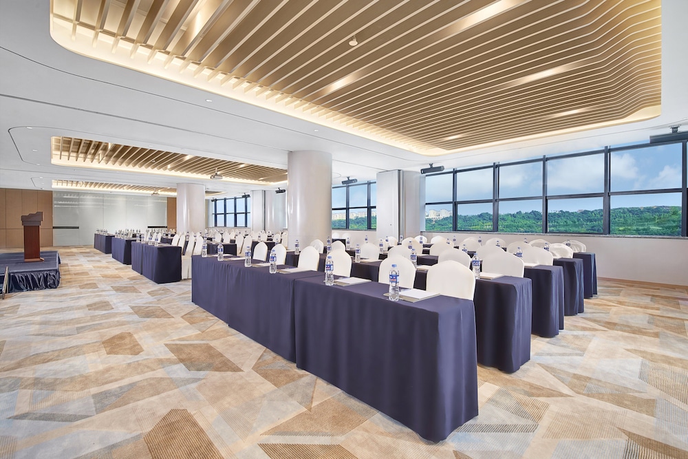holiday inn express chongqing airport zone an ihg hotel