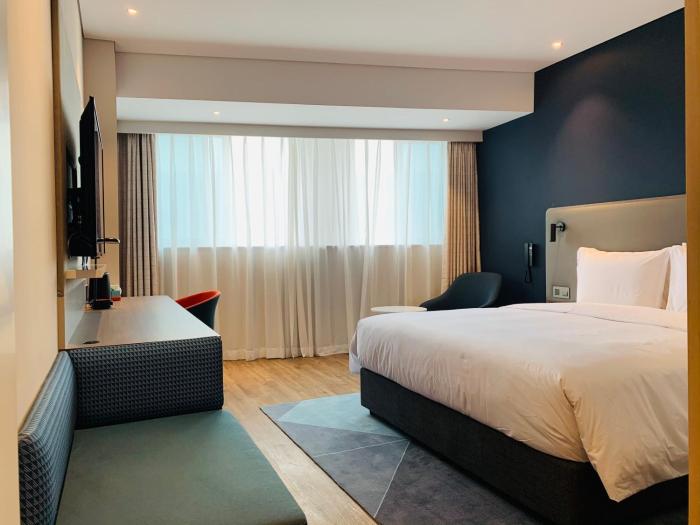 holiday inn express chongqing airport zone an ihg hotel