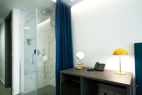 v hotel malta