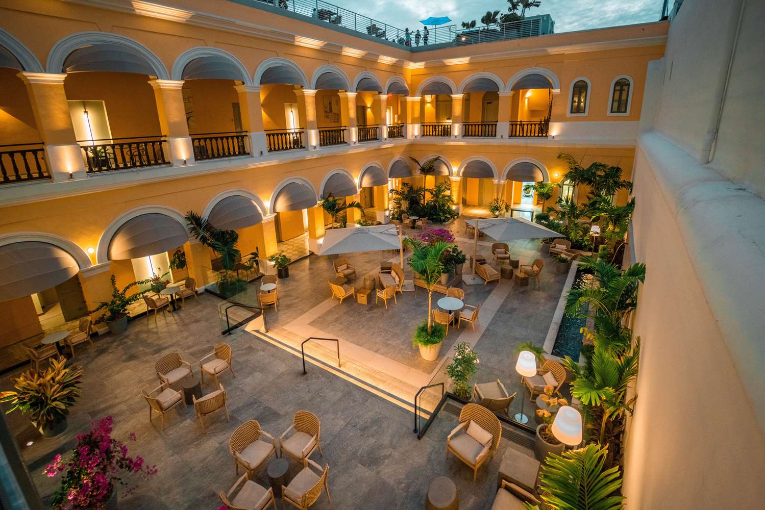 palacio provincial adults only