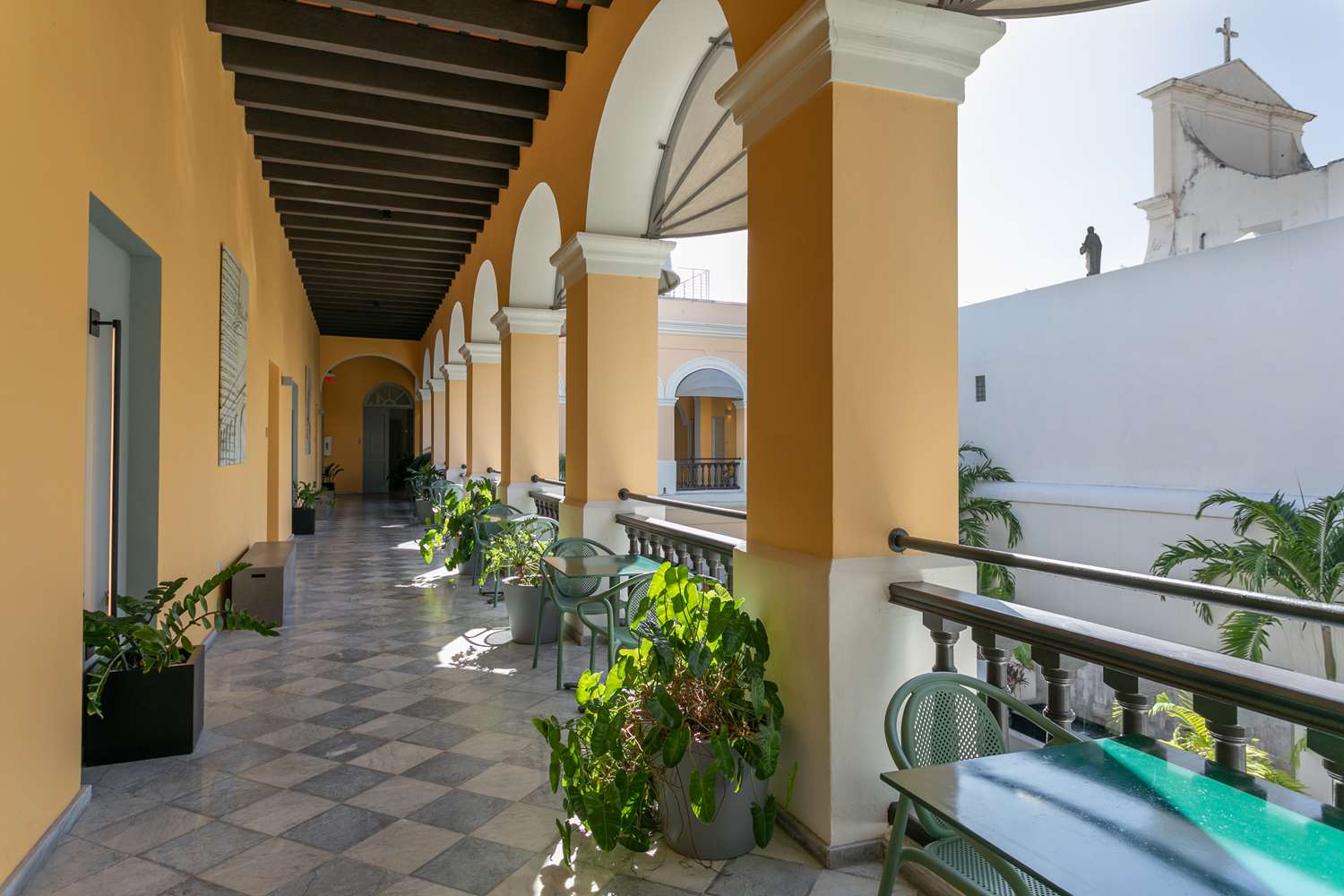 palacio provincial adults only