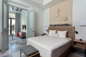 palacio provincial adults only