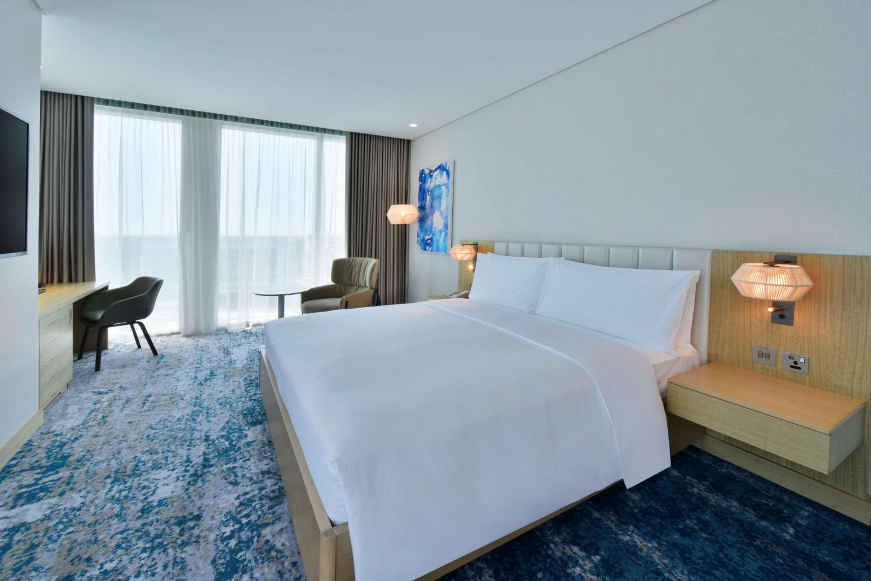 hilton garden inn bahrain bay