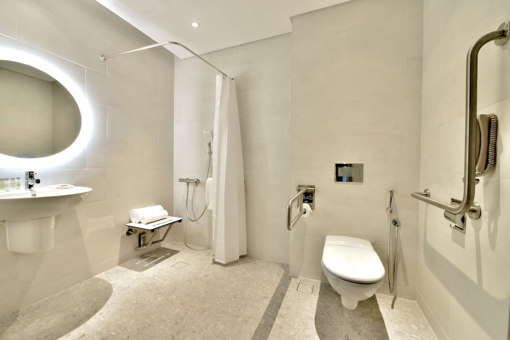 hilton garden inn bahrain bay