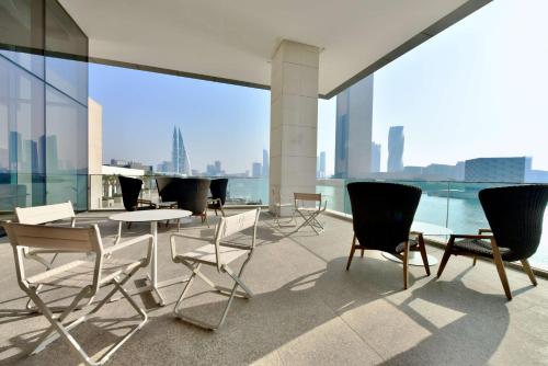 hilton garden inn bahrain bay