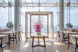 The David Kempinski Tel Aviv,Kfar Shmaryahu>>Tel Aviv,5 star