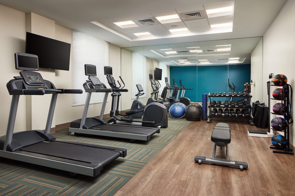 holiday inn express and suites gulf breeze pensacola area