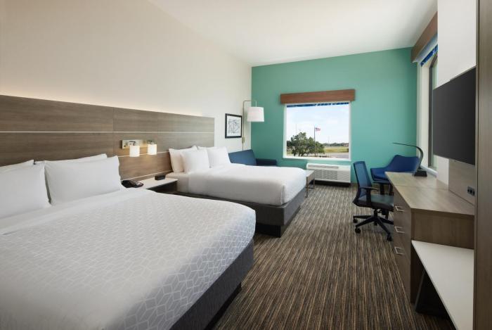holiday inn express and suites gulf breeze pensacola area