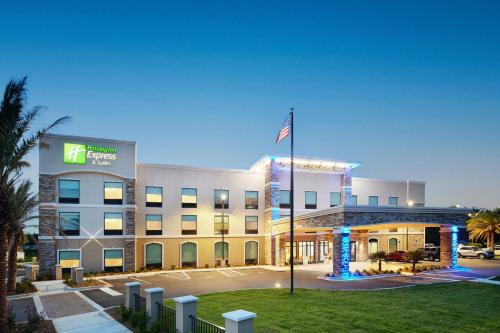 holiday inn express and suites gulf breeze pensacola area