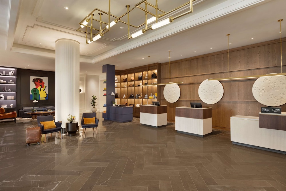 106 jefferson huntsville curio collection by hilton