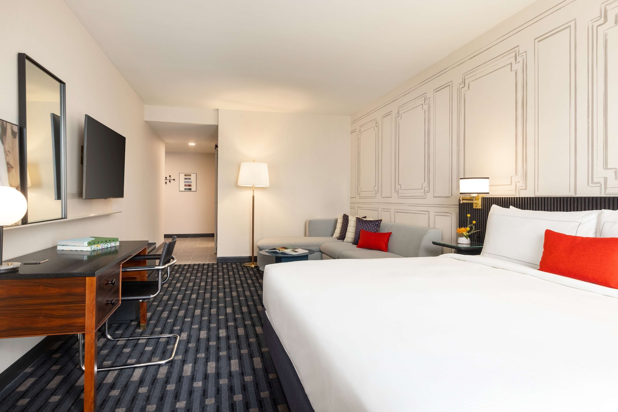 106 jefferson huntsville curio collection by hilton