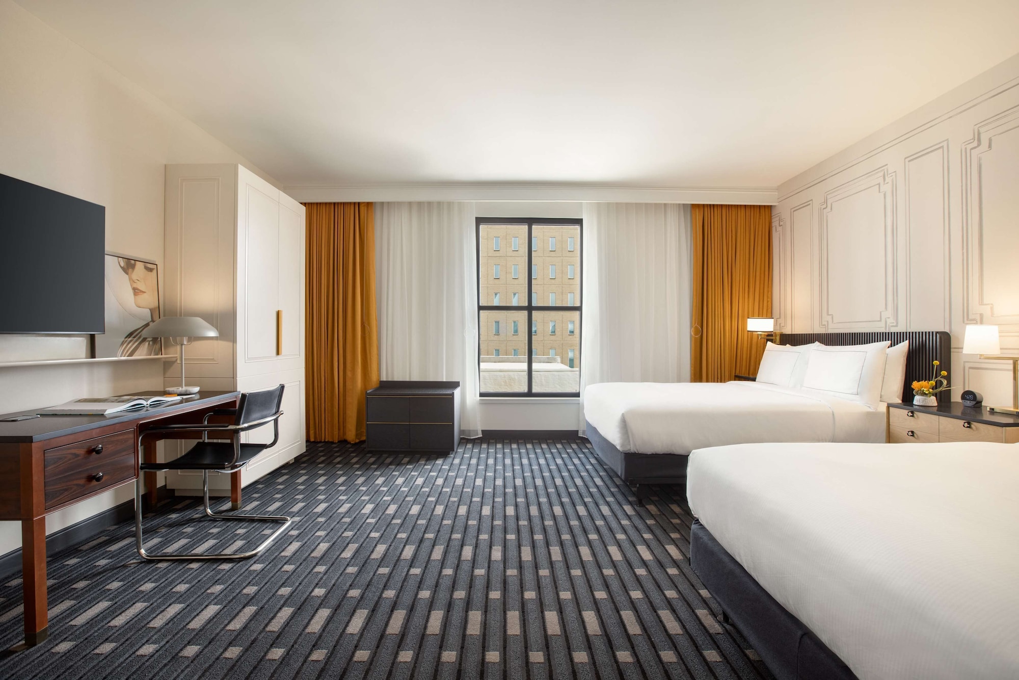 106 jefferson huntsville curio collection by hilton