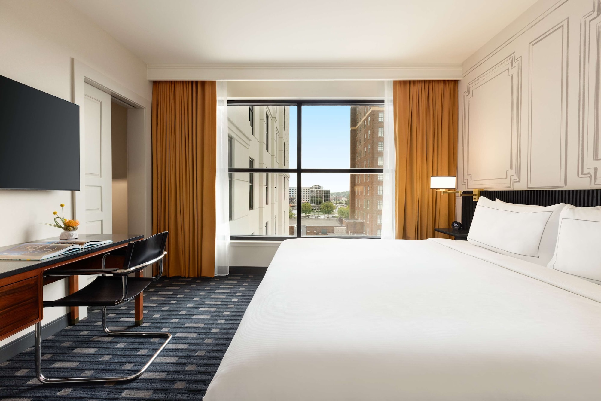 106 jefferson huntsville curio collection by hilton