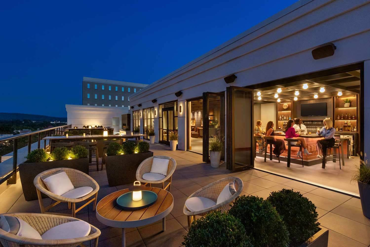 106 jefferson huntsville curio collection by hilton