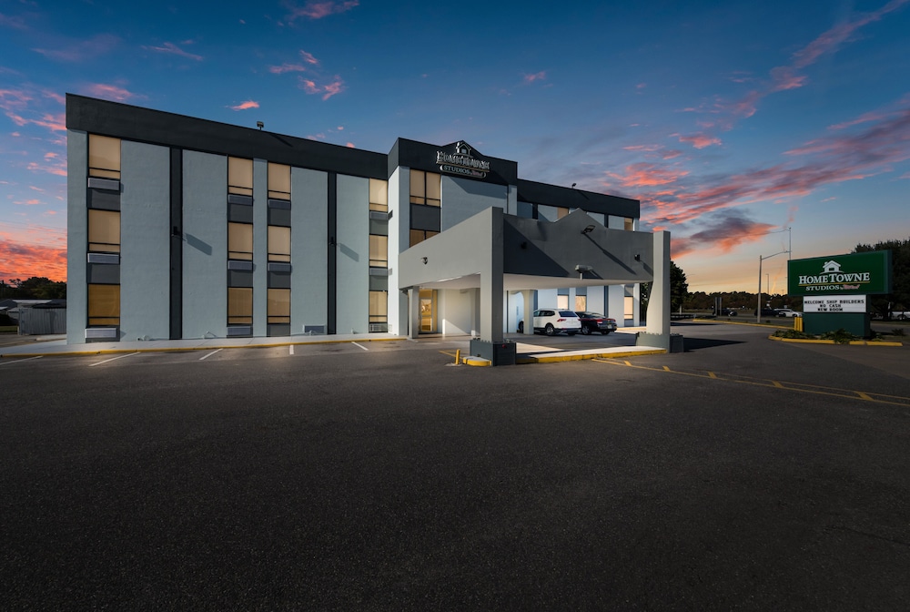 hometowne studios newport news hampton west