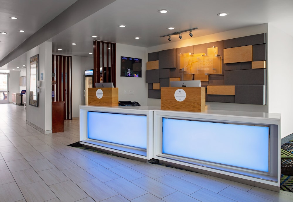 holiday inn express and suites el paso north