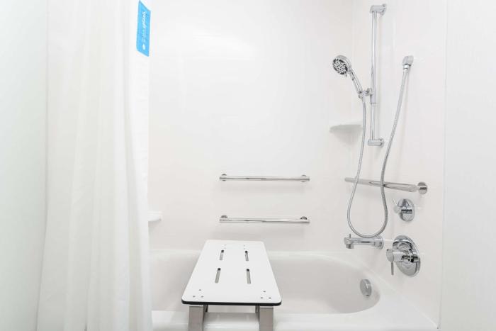 hampton inn ashland city tn