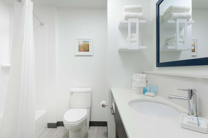 hampton inn ashland city tn