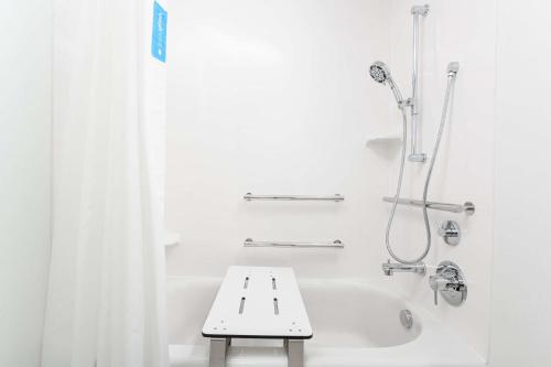 hampton inn ashland city tn