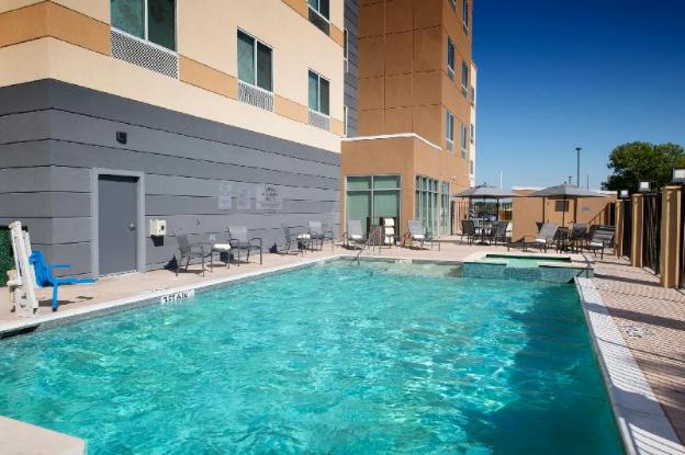 fairfield inn and suites dallas east