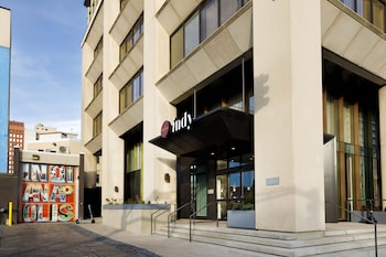 Hotel Indy, Indianapolis, A Tribute Portfolio Hotel,Indiana>>Center Township,4 star