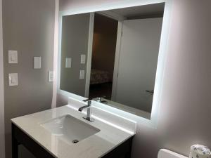 studio 6 rockford il