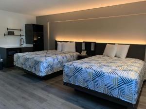 studio 6 rockford il