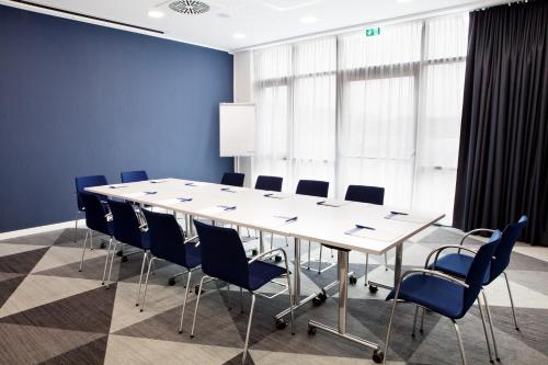 holiday inn express offenburg an ihg hotel