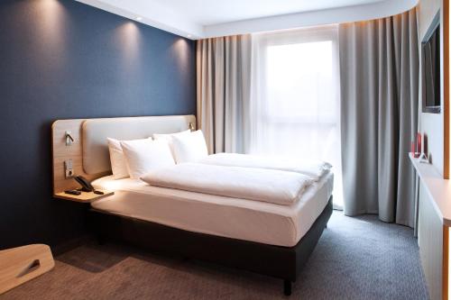 holiday inn express offenburg an ihg hotel