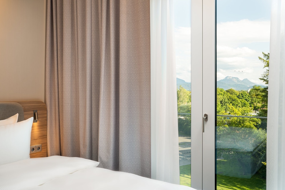 holiday inn express rosenheim an ihg hotel