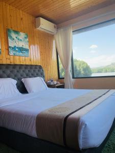 gayang friendly water house homestay