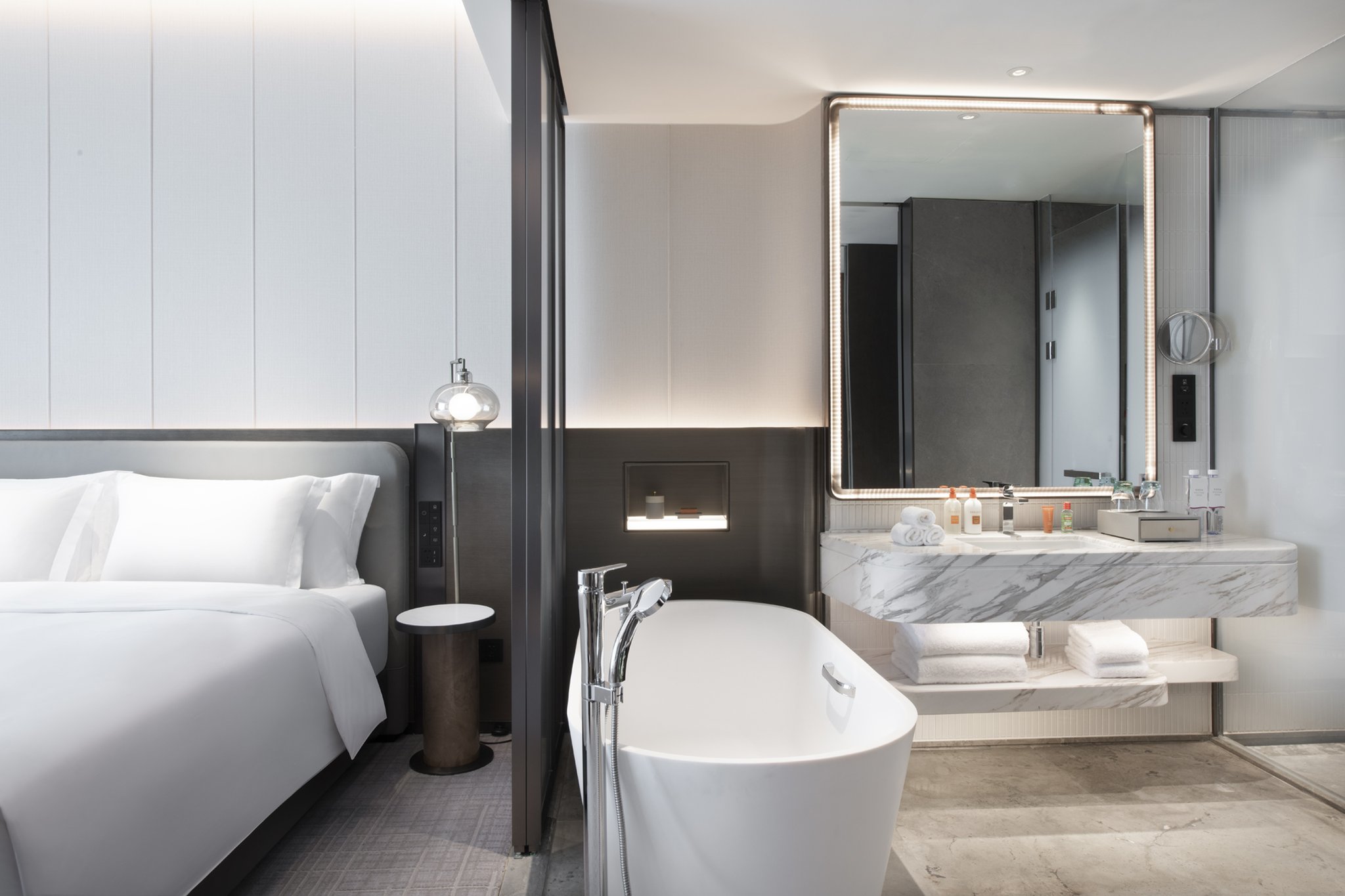 crowne plaza wuhan optics valley an ihg hotel