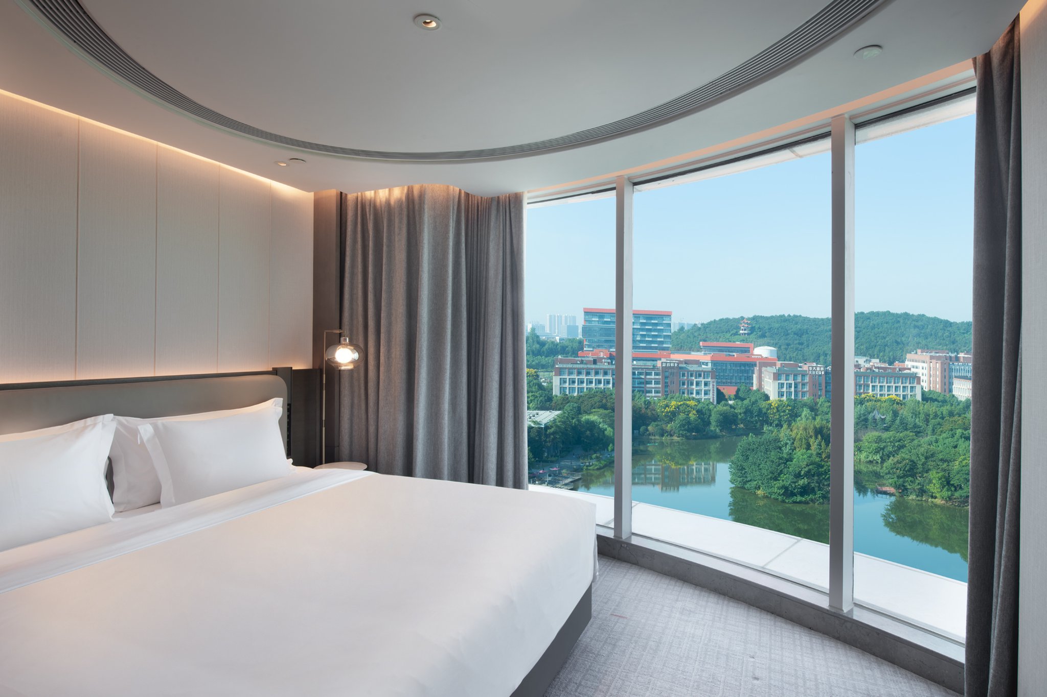 crowne plaza wuhan optics valley an ihg hotel