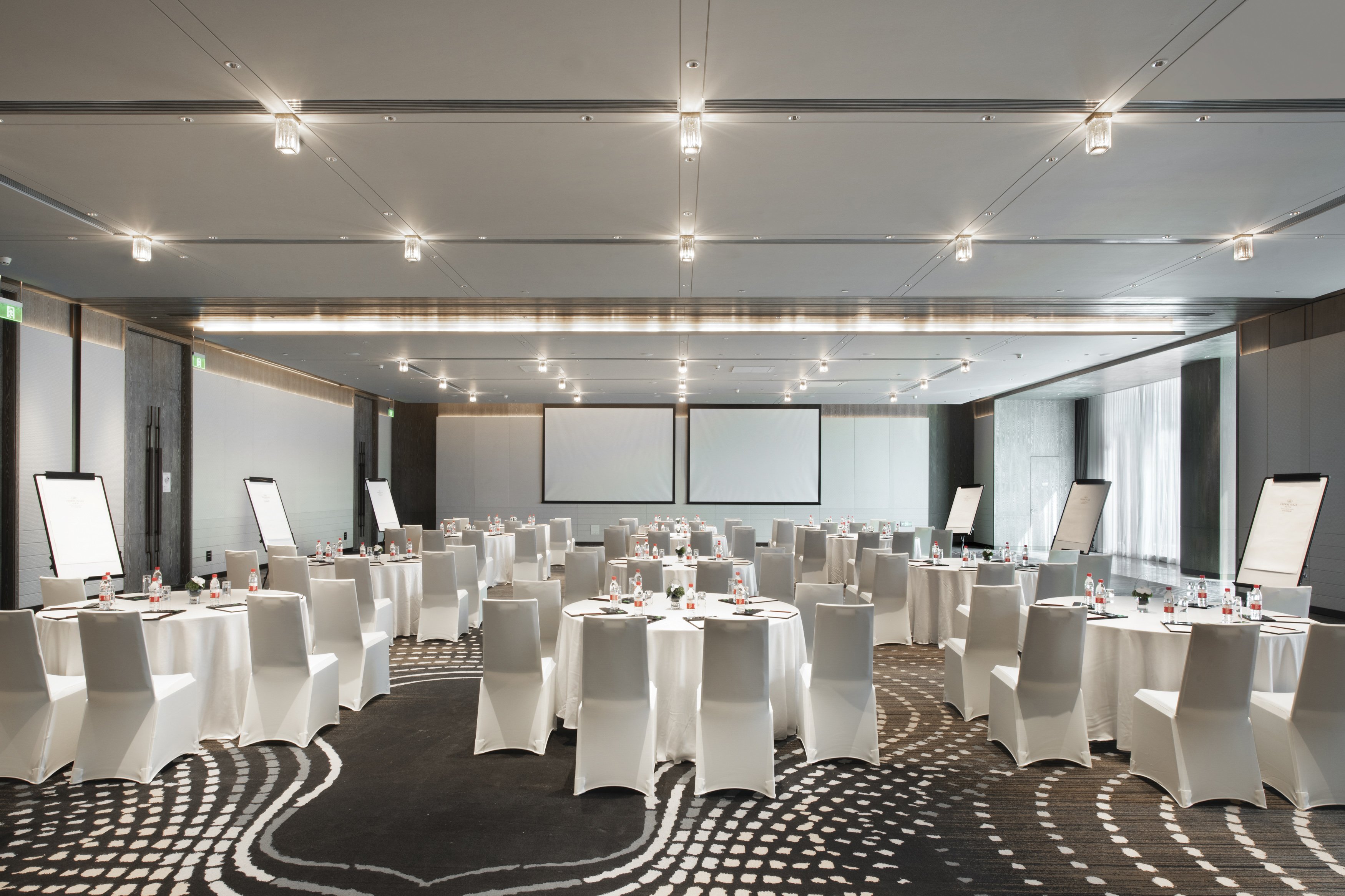 crowne plaza wuhan optics valley an ihg hotel