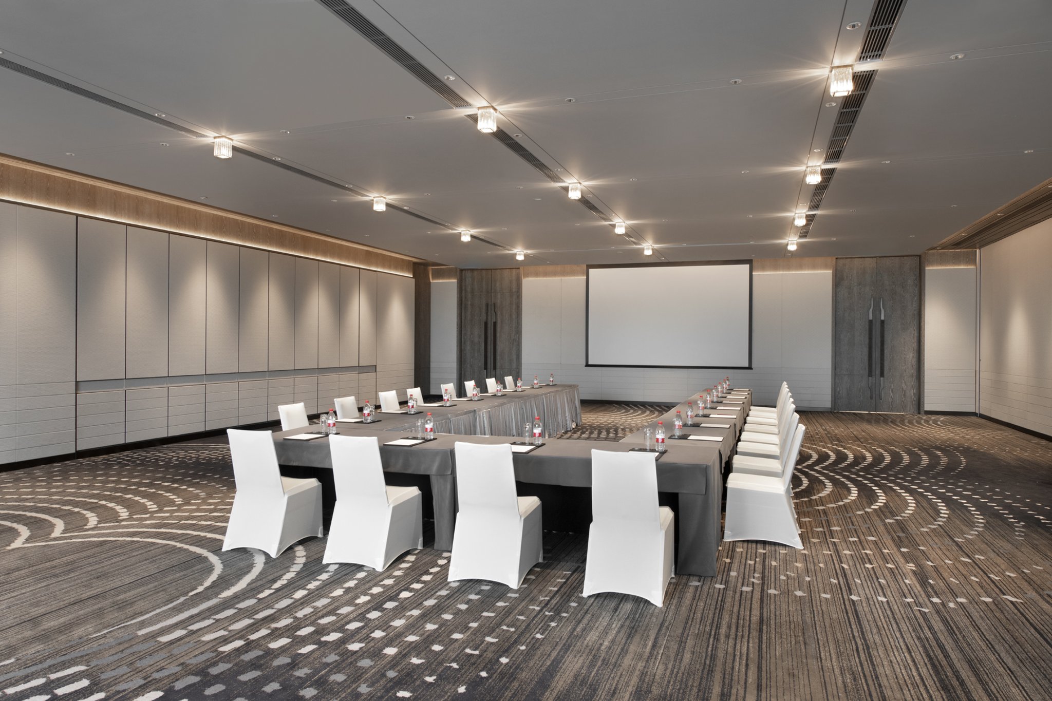crowne plaza wuhan optics valley an ihg hotel