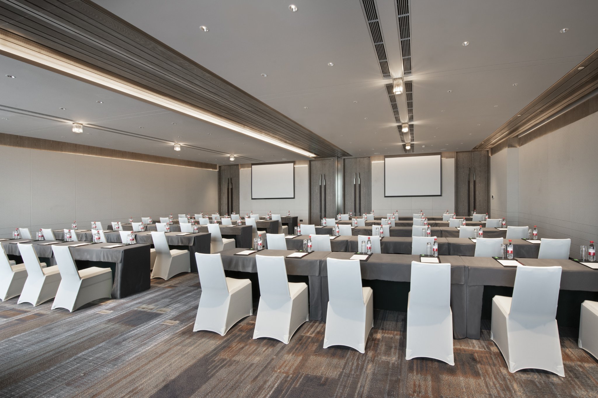 crowne plaza wuhan optics valley an ihg hotel