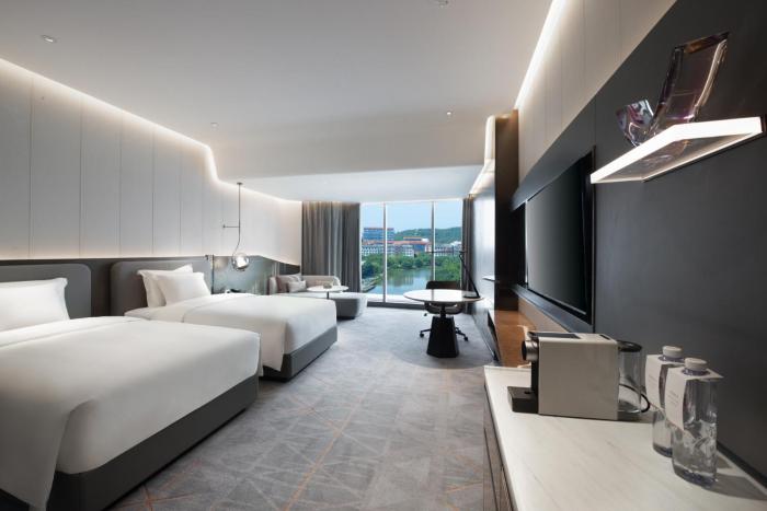 crowne plaza wuhan optics valley an ihg hotel