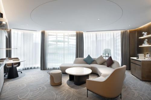crowne plaza wuhan optics valley an ihg hotel