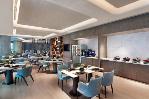 crowne plaza wuhan optics valley an ihg hotel