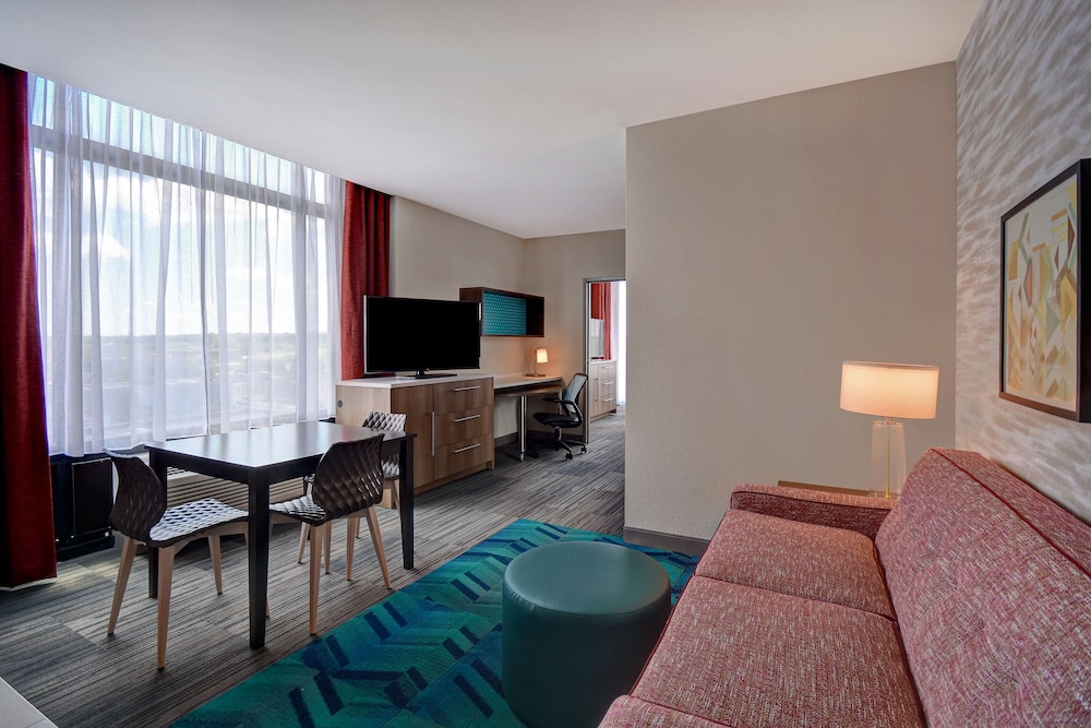 home2 suites by hilton kalamazoo downtown