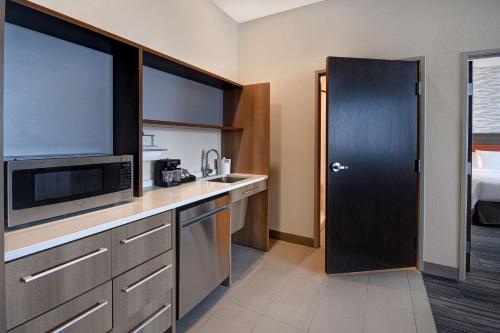 home2 suites by hilton kalamazoo downtown